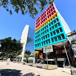 https://selina-guadalajara.guadalajarahotels.info